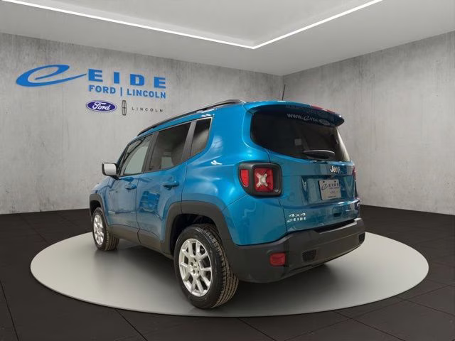 2022 Bikini Metallic Clearcoat Jeep Renegade Latitude 4X4 SUV