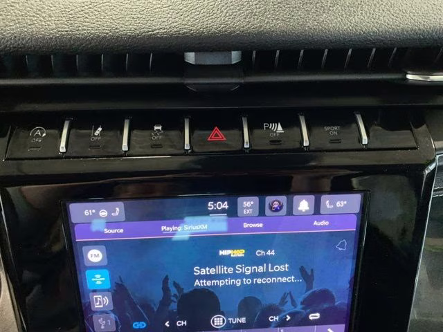 2022 Diamond Black Crystal Pearlcoat Jeep Grand Cherokee Altitude 4X4 SUV