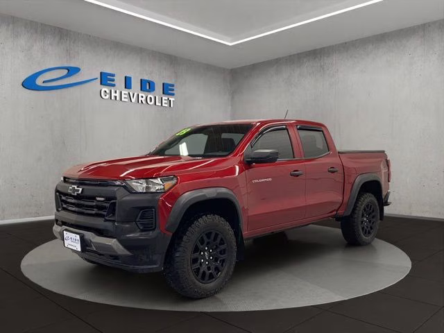 2023 Radiant Red Tintcoat Chevrolet Colorado Trail Boss 4X4 Truck