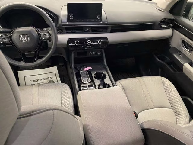 2023 Crystal Black Pearl Honda Pilot LX AWD SUV