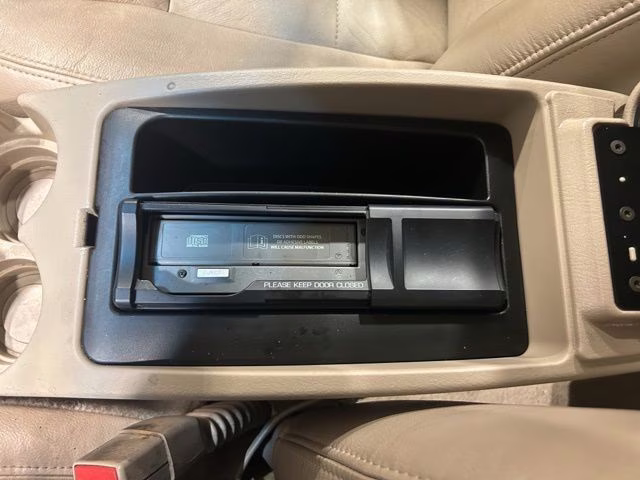 2005 Vibrant White Clearcoat Ford Taurus SEL FWD Sedan