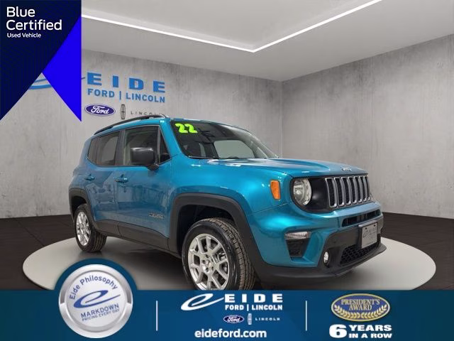 2022 Bikini Metallic Clearcoat Jeep Renegade Latitude 4X4 SUV