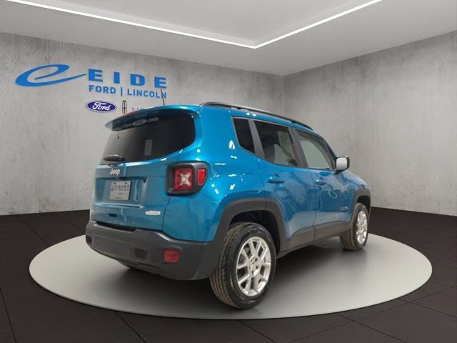2022 Bikini Metallic Clearcoat Jeep Renegade Latitude 4X4 SUV