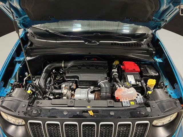 2022 Bikini Metallic Clearcoat Jeep Renegade Latitude 4X4 SUV