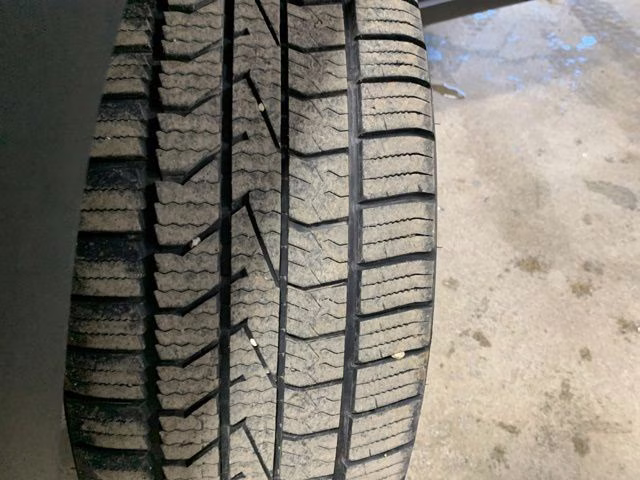 2022 Diamond Black Crystal Pearlcoat Jeep Grand Cherokee Altitude 4X4 SUV