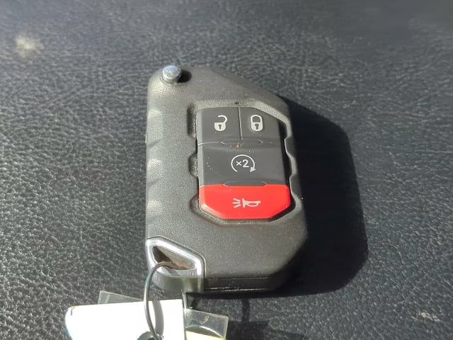 2022 Bright White Clearcoat Jeep Gladiator Mojave 4X4 Truck