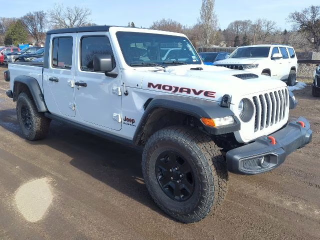 2022 Bright White Clearcoat Jeep Gladiator Mojave 4X4 Truck