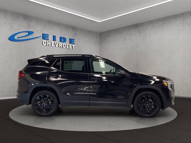 2022 Ebony Twilight Metallic GMC Terrain SLT AWD SUV