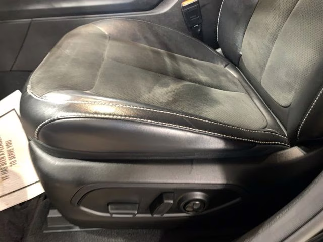 2022 Diamond Black Crystal Pearlcoat Jeep Grand Cherokee Altitude 4X4 SUV