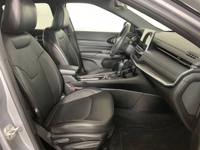 2023 Billet Silver Metallic Clearcoat Jeep Compass High Altitude 4X4 SUV