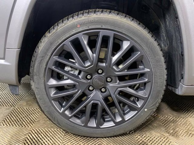 2023 Billet Silver Metallic Clearcoat Jeep Compass High Altitude 4X4 SUV