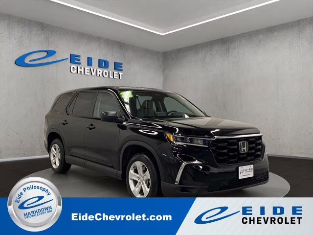 2023 Crystal Black Pearl Honda Pilot LX AWD SUV