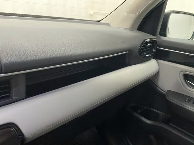 2023 Crystal Black Pearl Honda Pilot LX AWD SUV