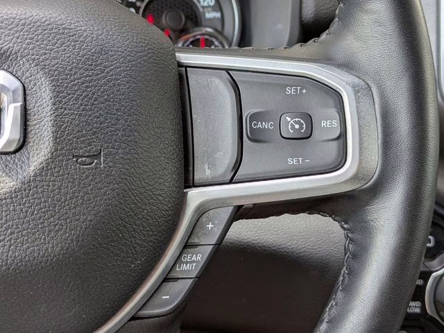 2022 Hydro Blue Pearlcoat Ram 1500 Big Horn/Lone Star 4X4 Truck