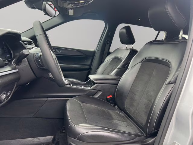 2024 Silver Zynith Jeep Grand Cherokee L Altitude 4X4 SUV