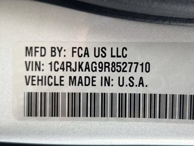 2024 Silver Zynith Jeep Grand Cherokee L Altitude 4X4 SUV