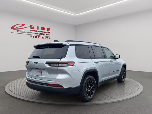 2024 Silver Zynith Jeep Grand Cherokee L Altitude 4X4 SUV