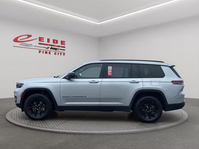 2024 Silver Zynith Jeep Grand Cherokee L Altitude 4X4 SUV