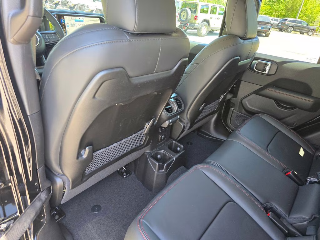 2026 Black Clearcoat Jeep Gladiator Rubicon 4X4 Truck