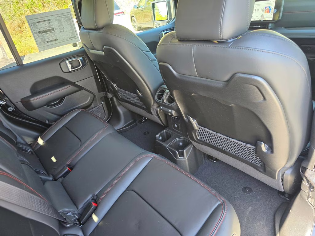 2026 Black Clearcoat Jeep Gladiator Rubicon 4X4 Truck