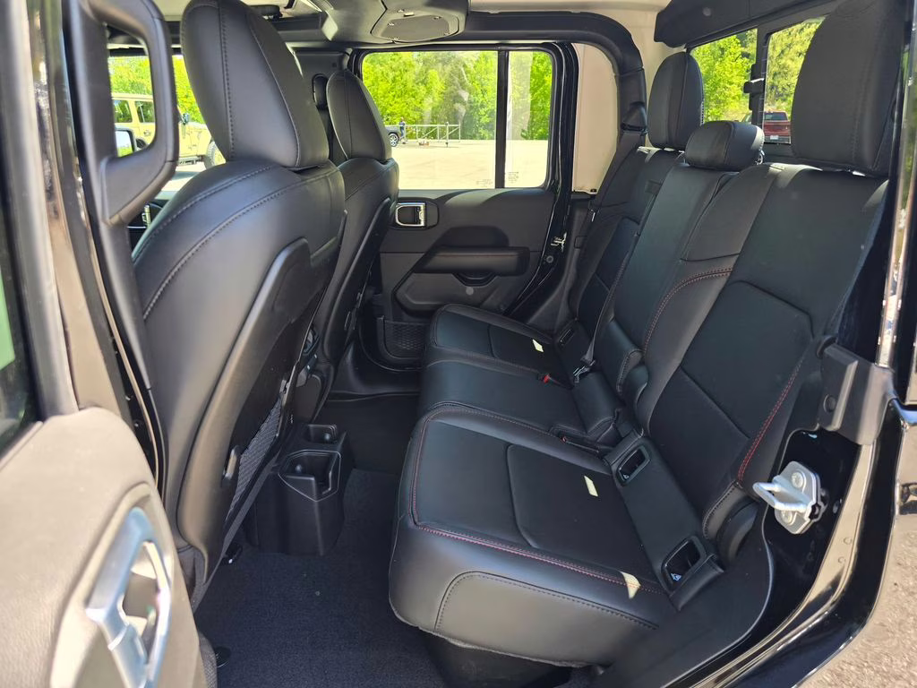 2026 Black Clearcoat Jeep Gladiator Rubicon 4X4 Truck