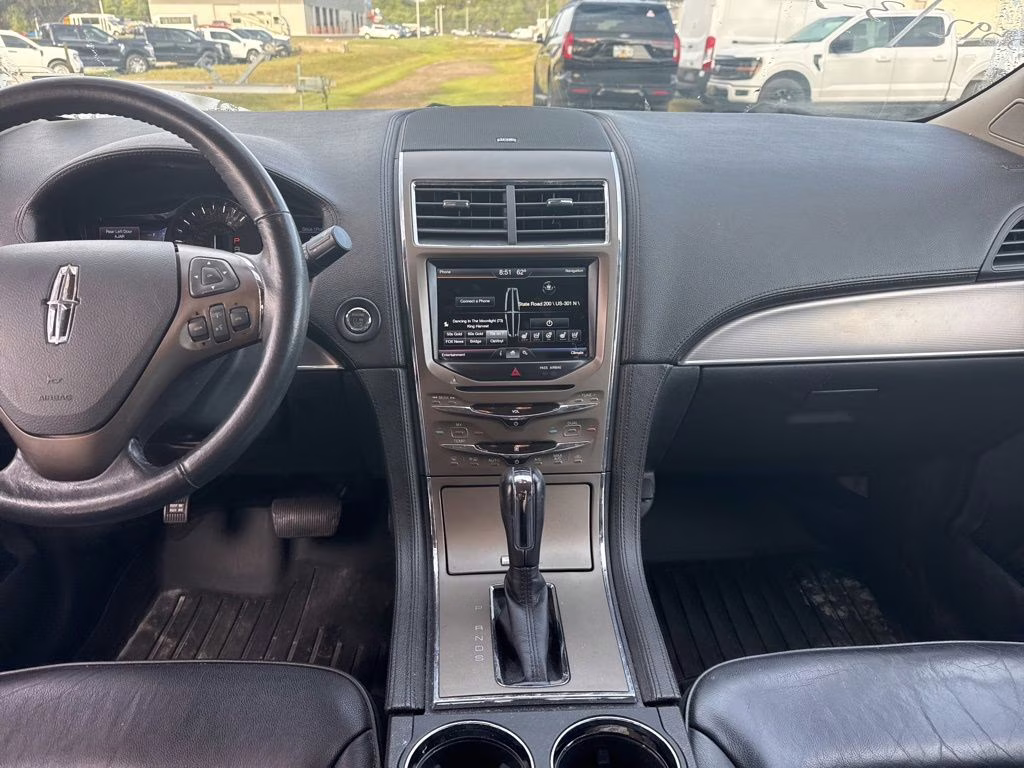 2015 White Platinum Clearcoat Metallic Lincoln MKX Base FWD SUV