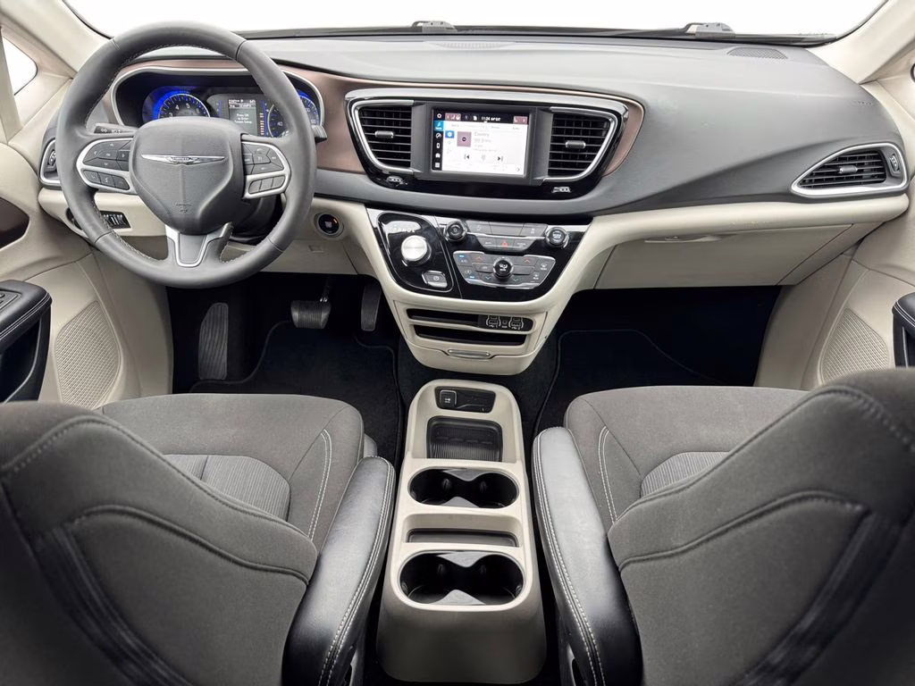 2023 Granite Crystal Metallic Clearcoat Chrysler Voyager LX FWD Van