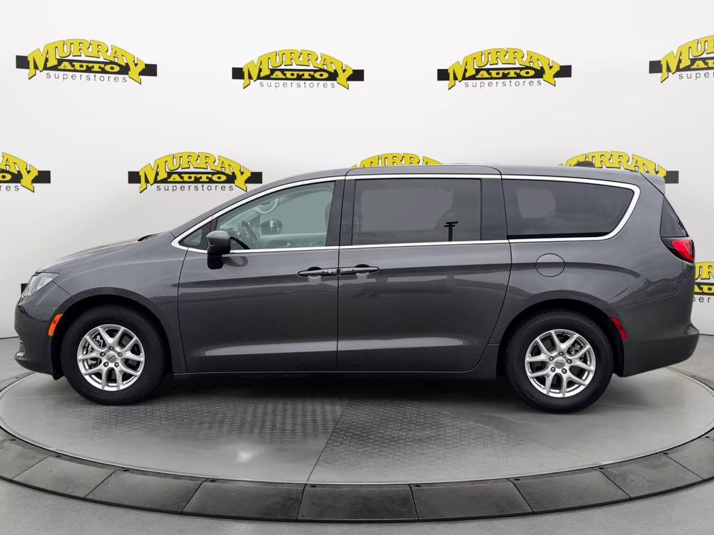 2023 Granite Crystal Metallic Clearcoat Chrysler Voyager LX FWD Van