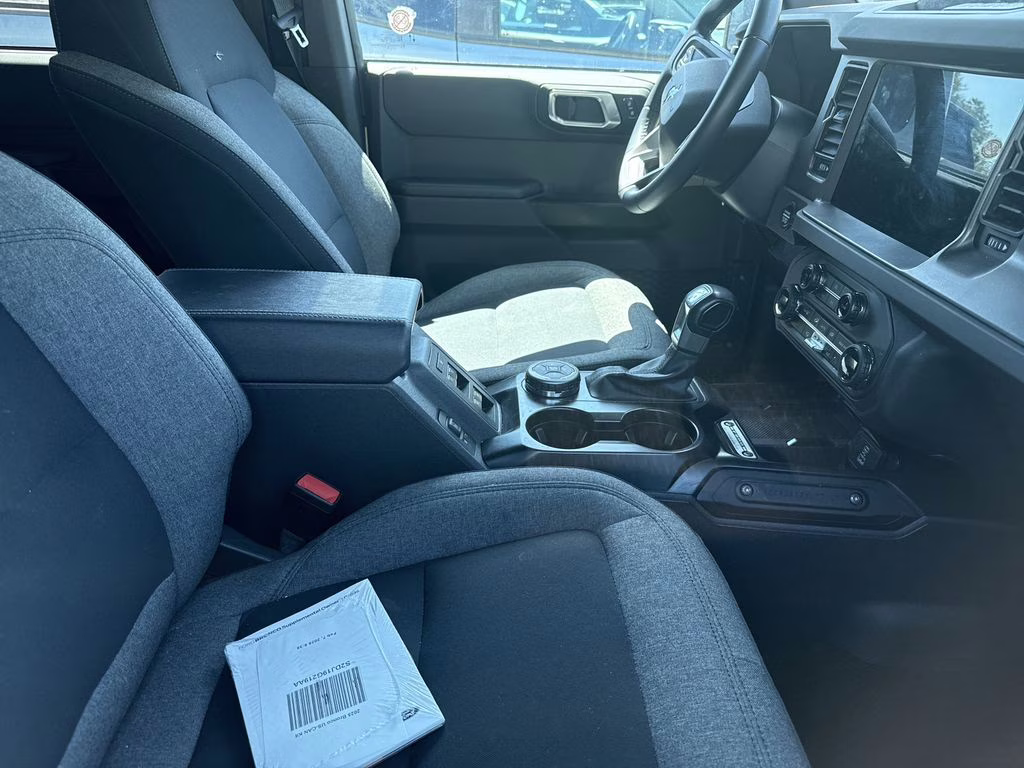 2025 Oxford White Ford Bronco Big Bend 4X4 SUV