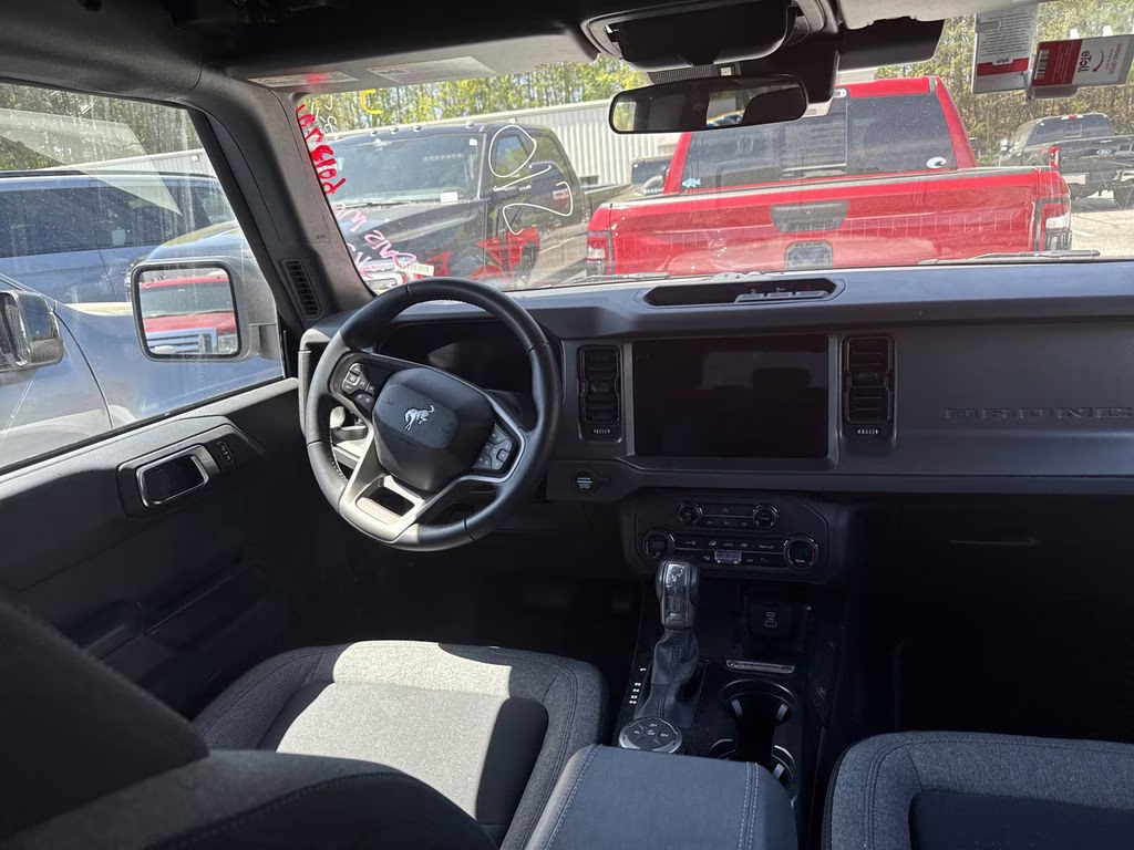 2025 Oxford White Ford Bronco Big Bend 4X4 SUV