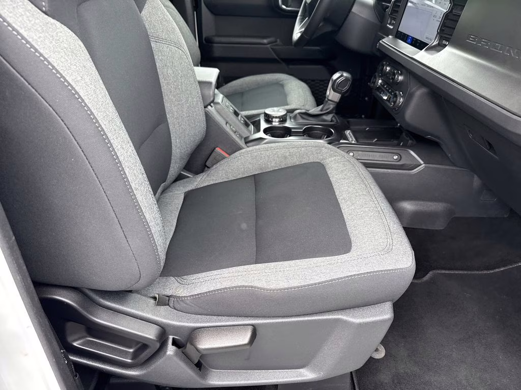 2025 Oxford White Ford Bronco Big Bend 4X4 SUV