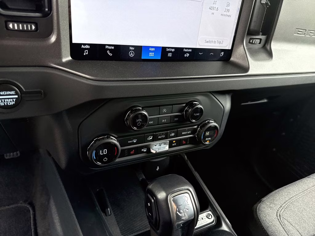 2025 Oxford White Ford Bronco Big Bend 4X4 SUV