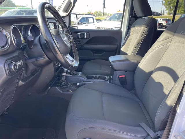 2021 Bright White Clearcoat Jeep Wrangler Unlimited Sahara 4X4 SUV