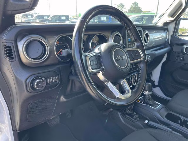 2021 Bright White Clearcoat Jeep Wrangler Unlimited Sahara 4X4 SUV