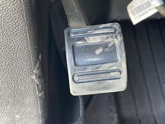 2019 Summit White GMC Canyon All Terrain 4X4 Truck