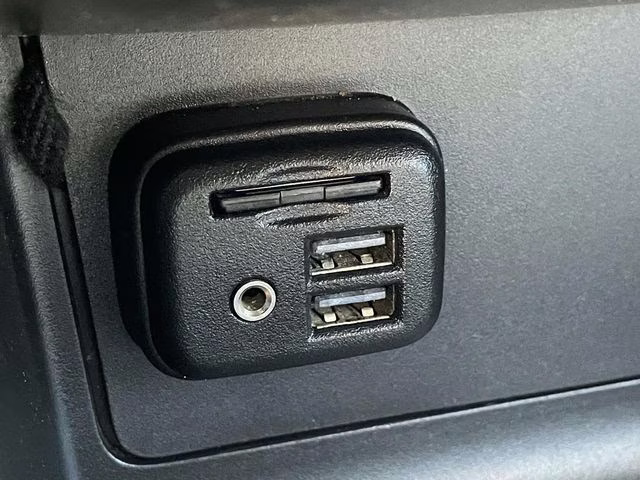 2019 Summit White GMC Canyon All Terrain 4X4 Truck