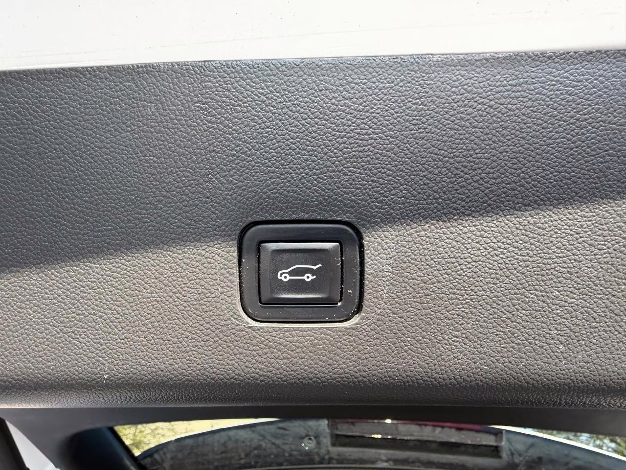 2021 Summit White Chevrolet Traverse LT 1LT AWD SUV