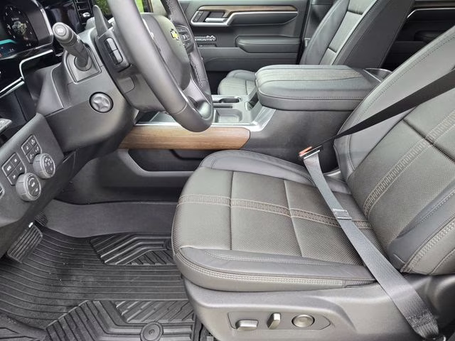 2026 Black Chevrolet Silverado 1500 High Country 4X4 Truck