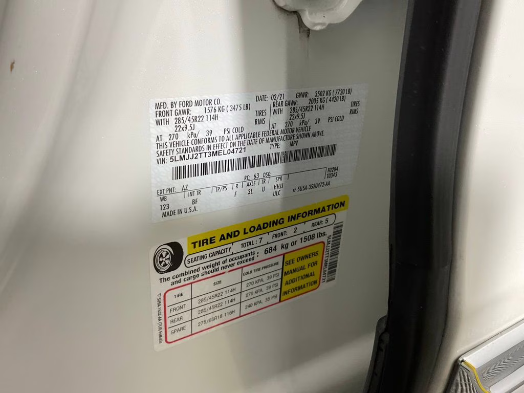 2021 White Lincoln Navigator Black Label 4X4 SUV