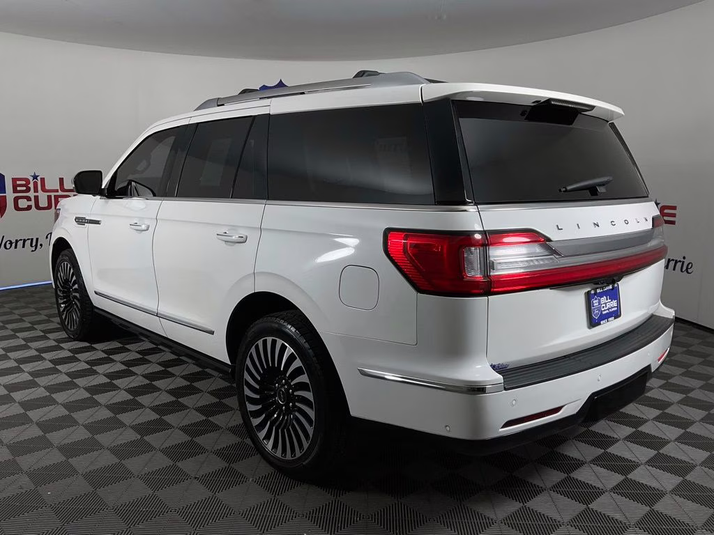 2021 White Lincoln Navigator Black Label 4X4 SUV