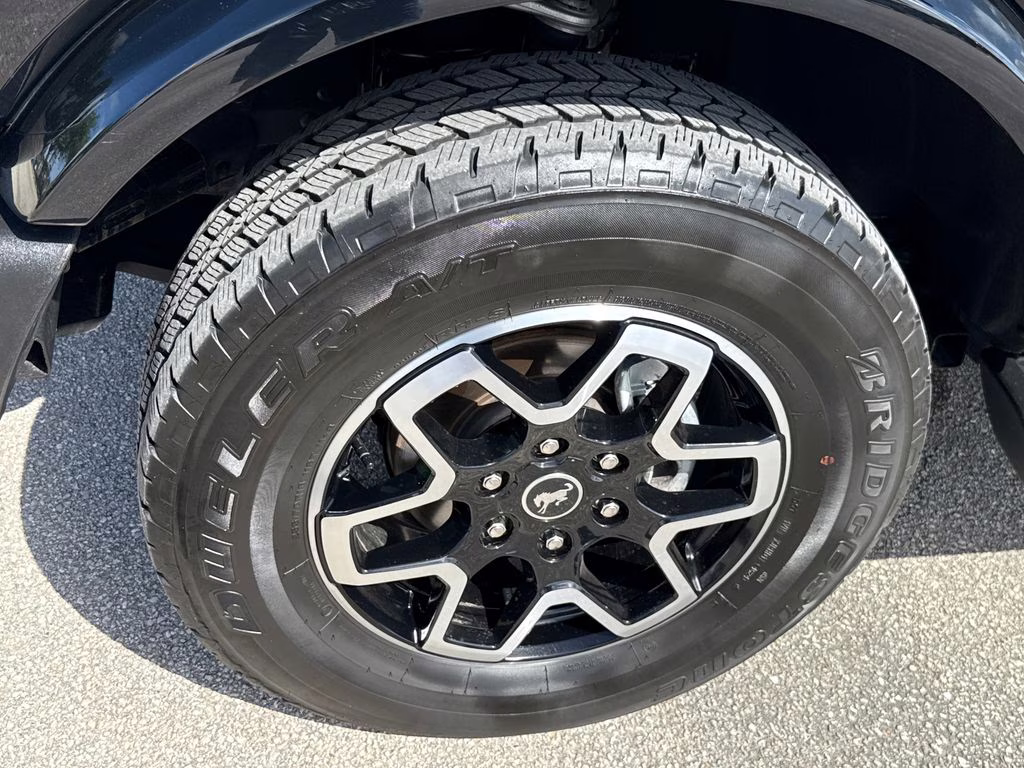 2025 Shadow Black Ford Bronco Outer Banks 4X4 SUV