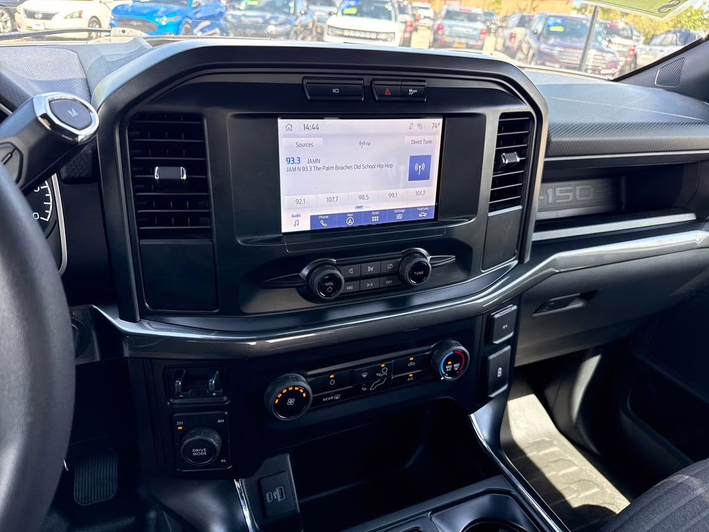 2023 Iconic Silver Metallic Ford F-150 STX 4X4 Truck