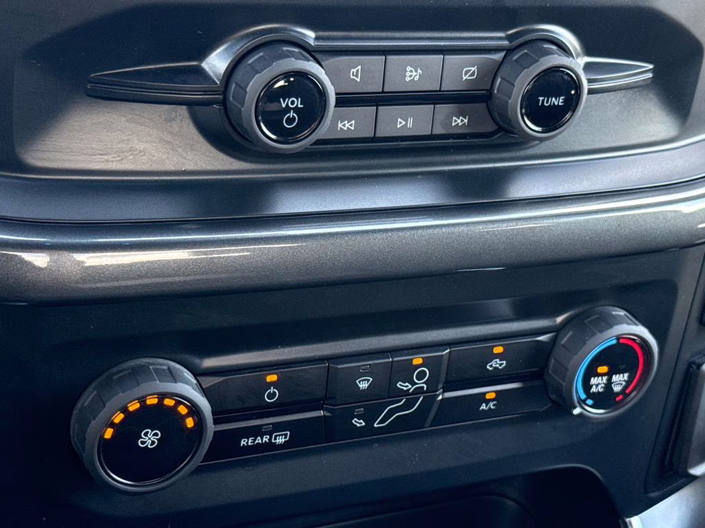 2023 Iconic Silver Metallic Ford F-150 STX 4X4 Truck