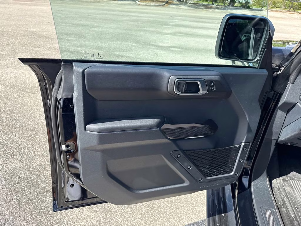 2025 Shadow Black Ford Bronco Outer Banks 4X4 SUV