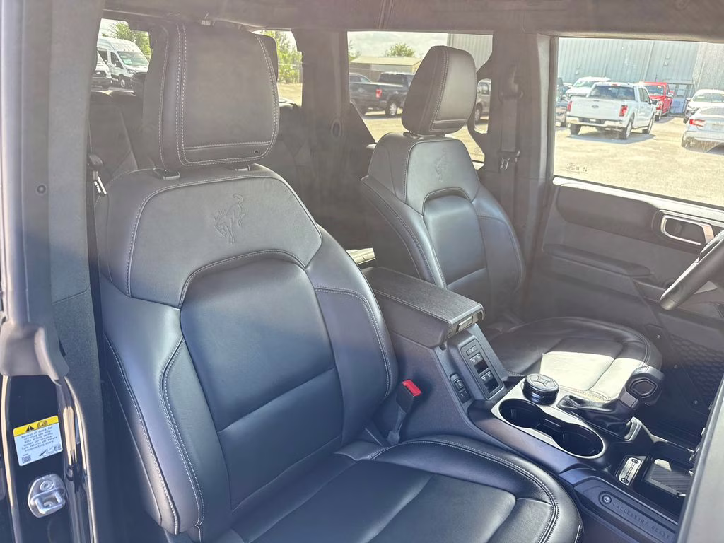 2025 Shadow Black Ford Bronco Outer Banks 4X4 SUV