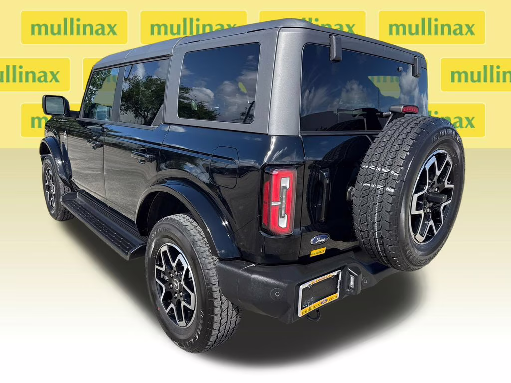 2025 Shadow Black Ford Bronco Outer Banks 4X4 SUV