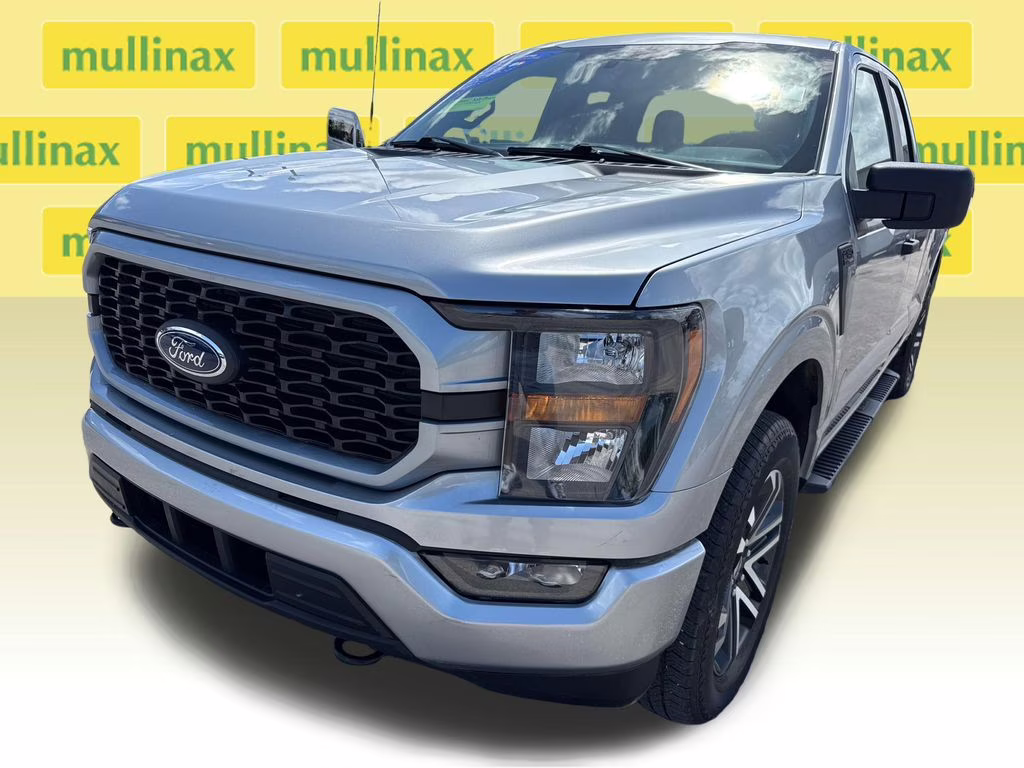 2023 Iconic Silver Metallic Ford F-150 STX 4X4 Truck