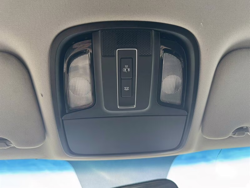 2020 Snow White Pearl Kia Sorento L FWD SUV