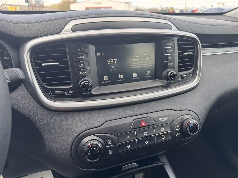 2020 Snow White Pearl Kia Sorento L FWD SUV