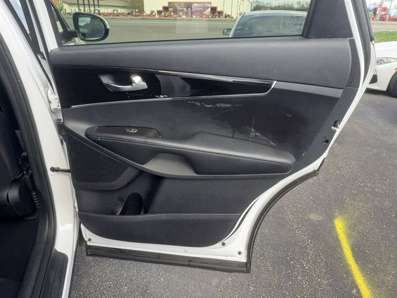 2020 Snow White Pearl Kia Sorento L FWD SUV